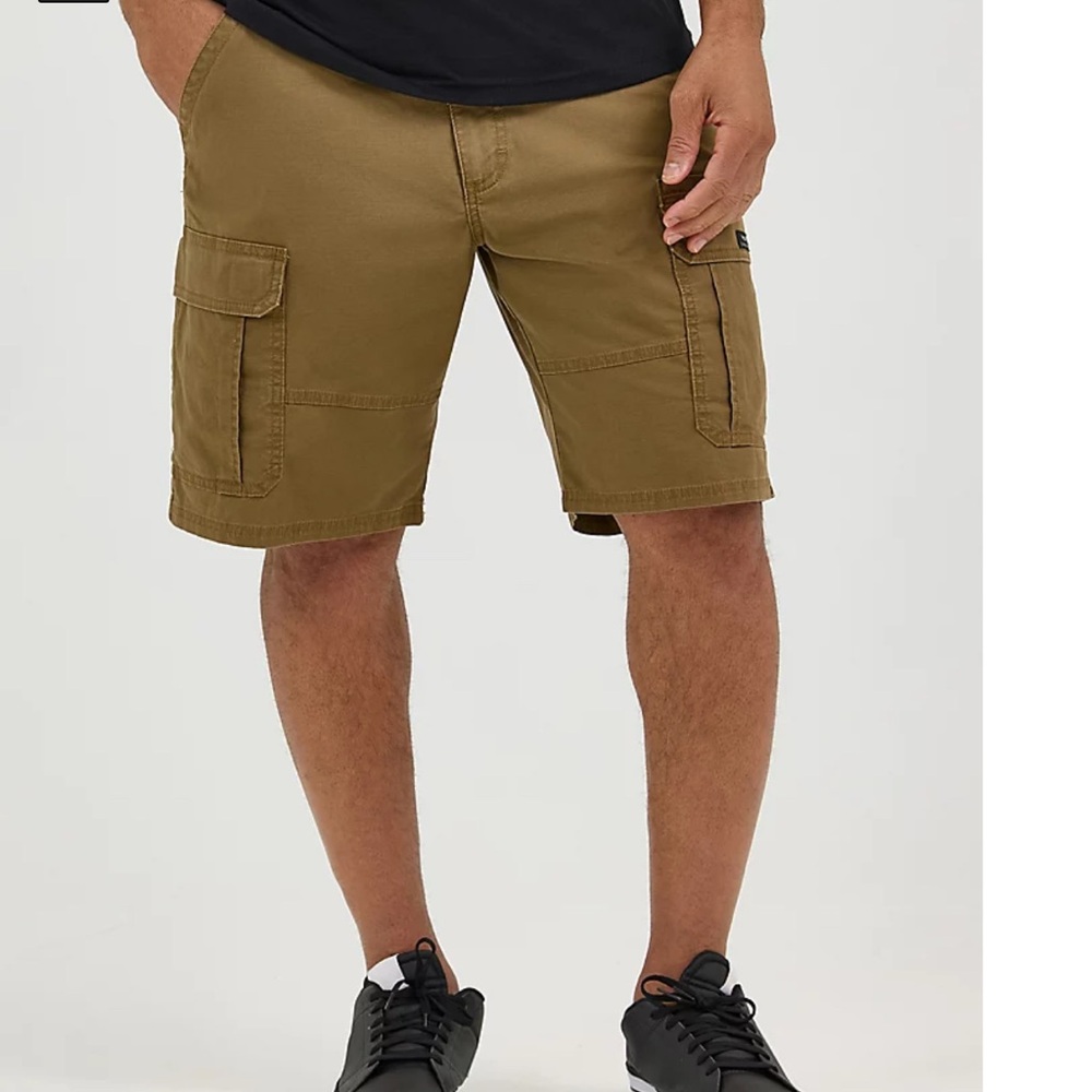 NWT Men's Cargo Shorts brown khaki kangaroo 48 w 10” low stretch 5 star